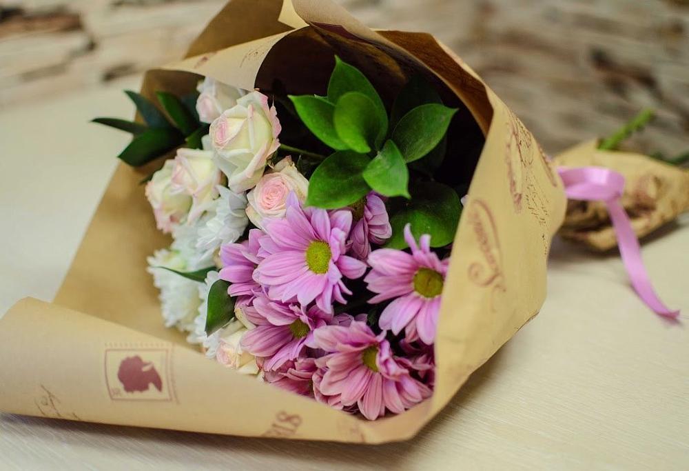 Букет цветов из: Розы и Хризантемы в Толмачёво