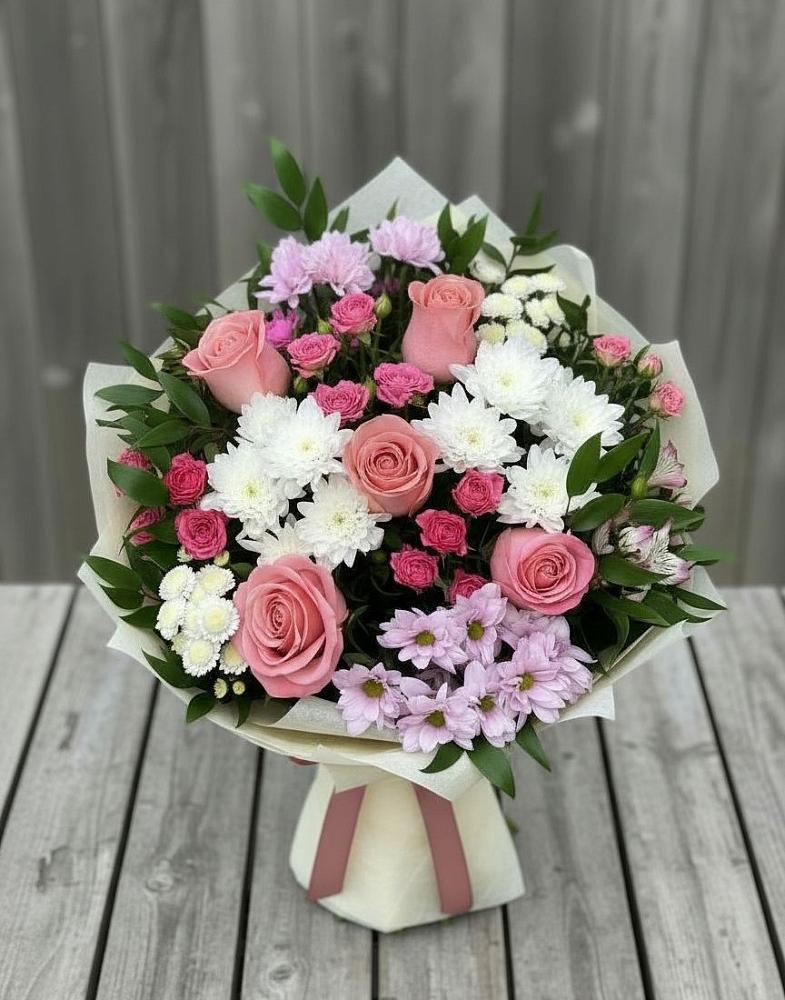Букет цветов из: Альстромерии, Гвоздики, Розы и Хризантемы в Толмачёво