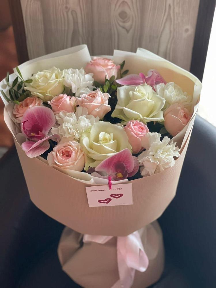 Букет цветов из: Орхидеи, Розы и Гвоздики в Толмачёво