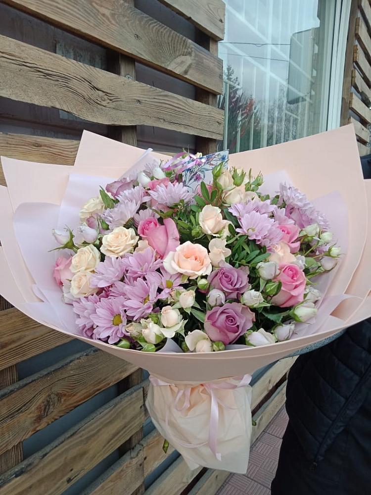 Букет цветов из: Розы и Хризантемы в Толмачёво