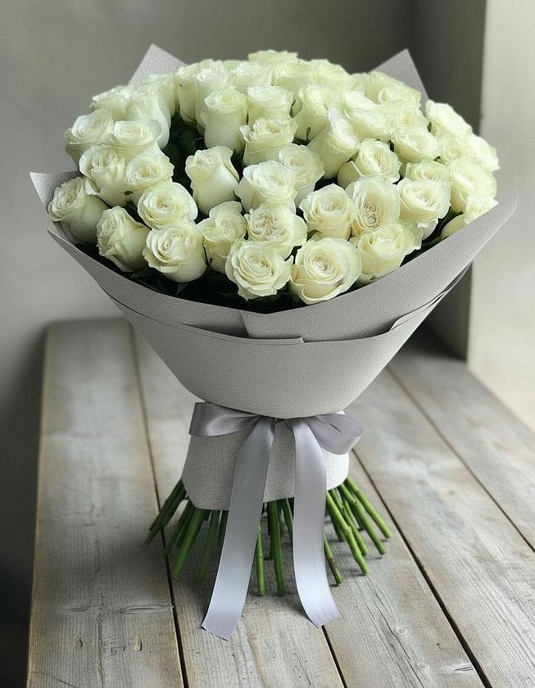 Букет 35 Белых роз в Толмачёво