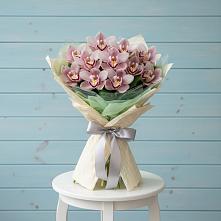 Букет цветов из:  Орхидеи и Розы в Толмачёво