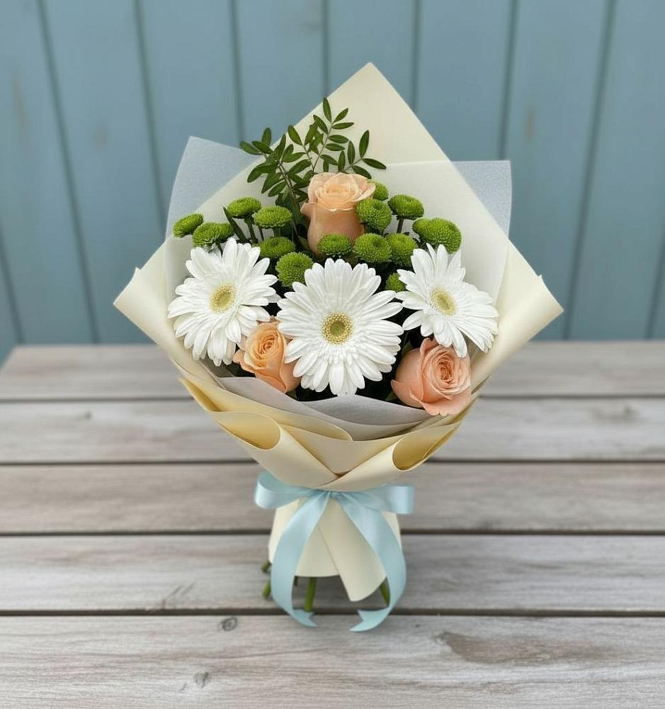 Букет цветов из: Герберы, Розы и Хризантемы в Толмачёво