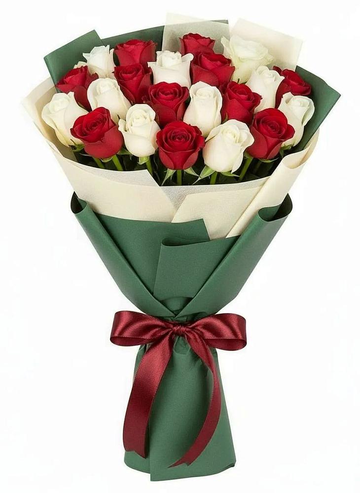 Букет Микс из красных и белых роз в Толмачёво