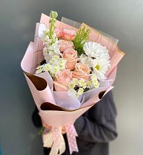 Букет цветов из:  Хризантемы и Розы в Толмачёво