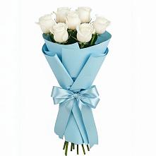 Букет 7 белых роз Проуд в Толмачёво