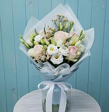Букет цветов из:  Розы и Лизиантусы в Толмачёво