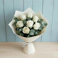 Букет Белые розы в Эвкалипте в Толмачёво