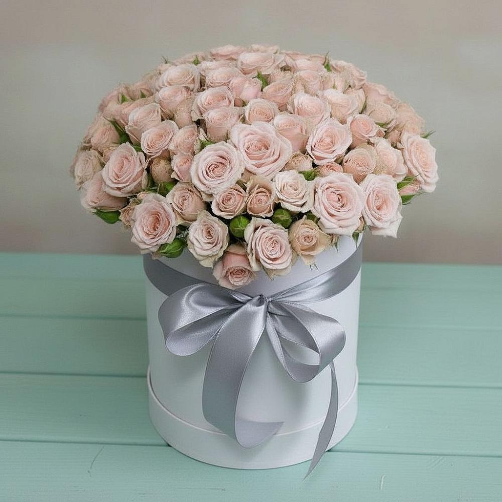 Цветочная композиция из Розы в шляпной коробке в Толмачёво